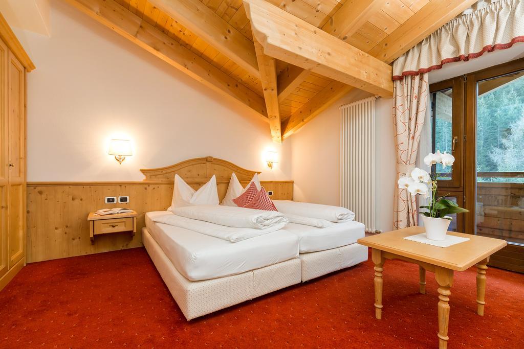 Hotel Bel Sit Corvara In Badia Eksteriør bilde