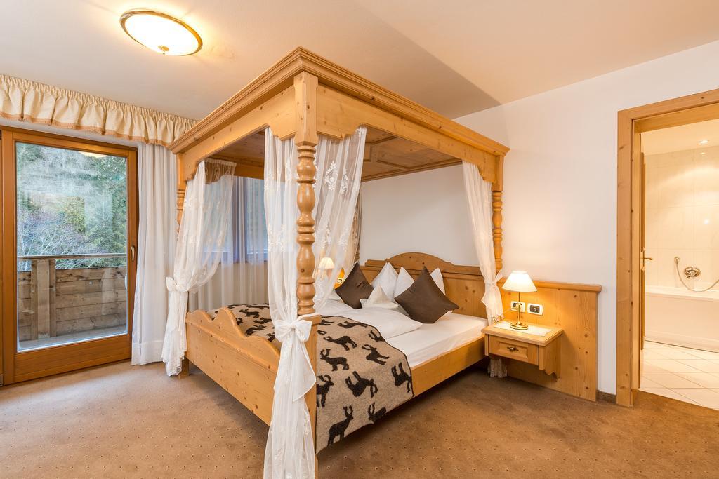 Hotel Bel Sit Corvara In Badia Eksteriør bilde