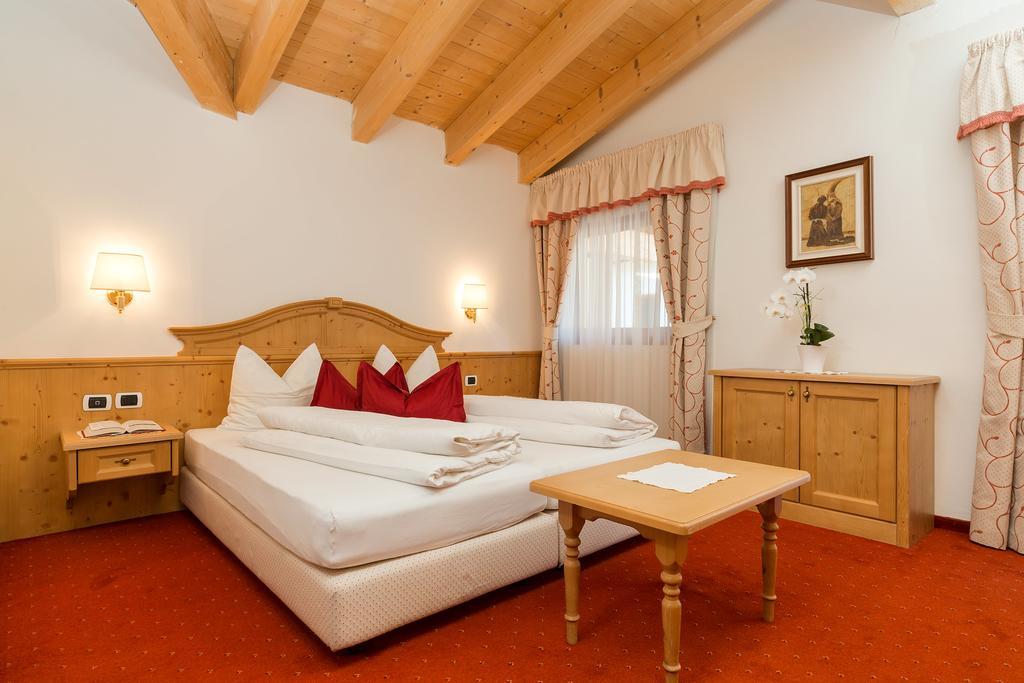 Hotel Bel Sit Corvara In Badia Eksteriør bilde