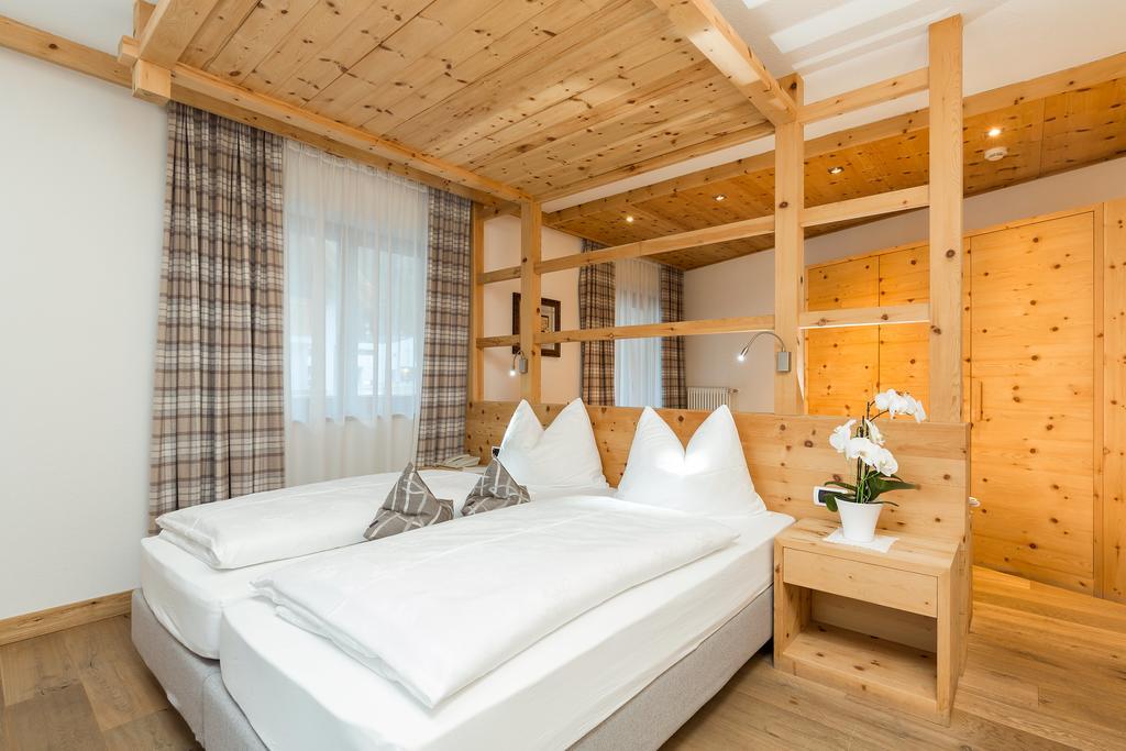 Hotel Bel Sit Corvara In Badia Eksteriør bilde